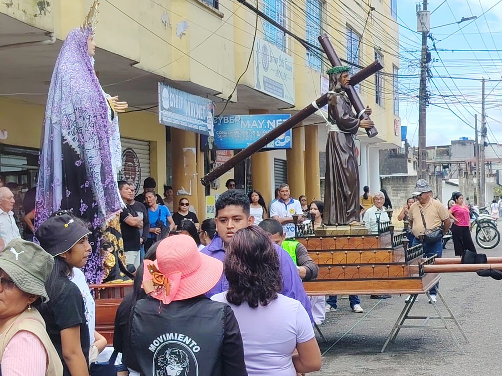 SEMANA SANTA VIA CRUCIS EN LAGO AGRIO