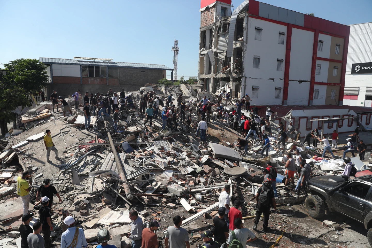 Terremoto en Colombia deja al menos 111 muertos; presidente declarará emergencia nacional